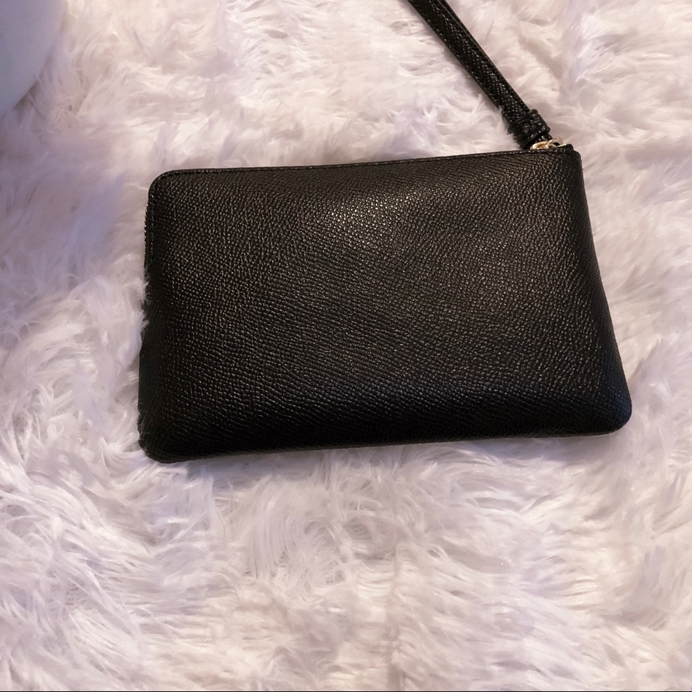 Coach black corner zip wristlet 💕🎀 - Picture 3 of 4